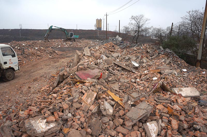 废弃砖头 废弃砖头