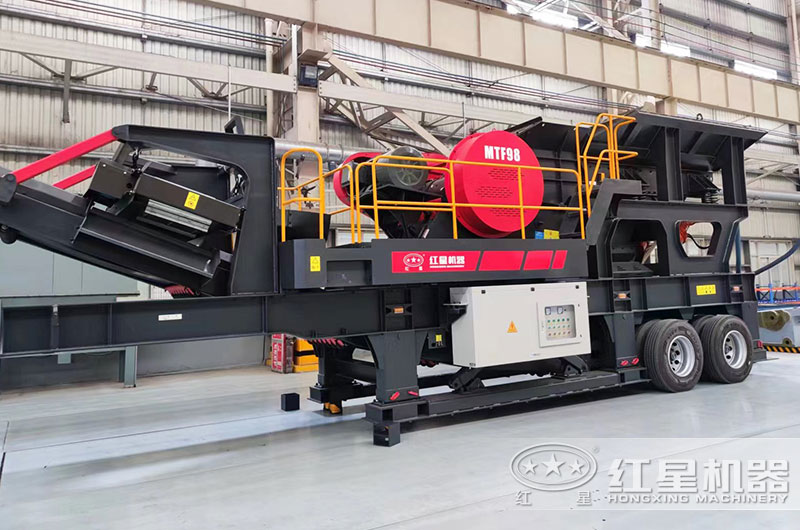 轮胎式移动破碎站图片 轮胎式移动破碎站图片