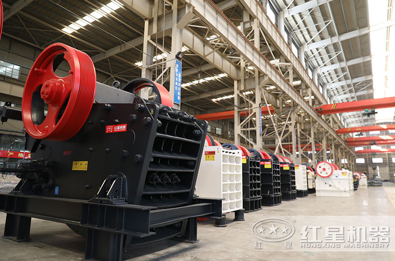 颚式硬岩破碎机图片 颚式硬岩破碎机图片