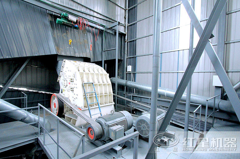 卧式破碎机工作现场图片 卧式破碎机工作现场图片