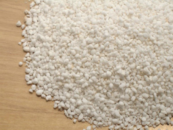 珍贵且成本低廉的珍珠岩原料 珍贵且成本低廉的珍珠岩原料